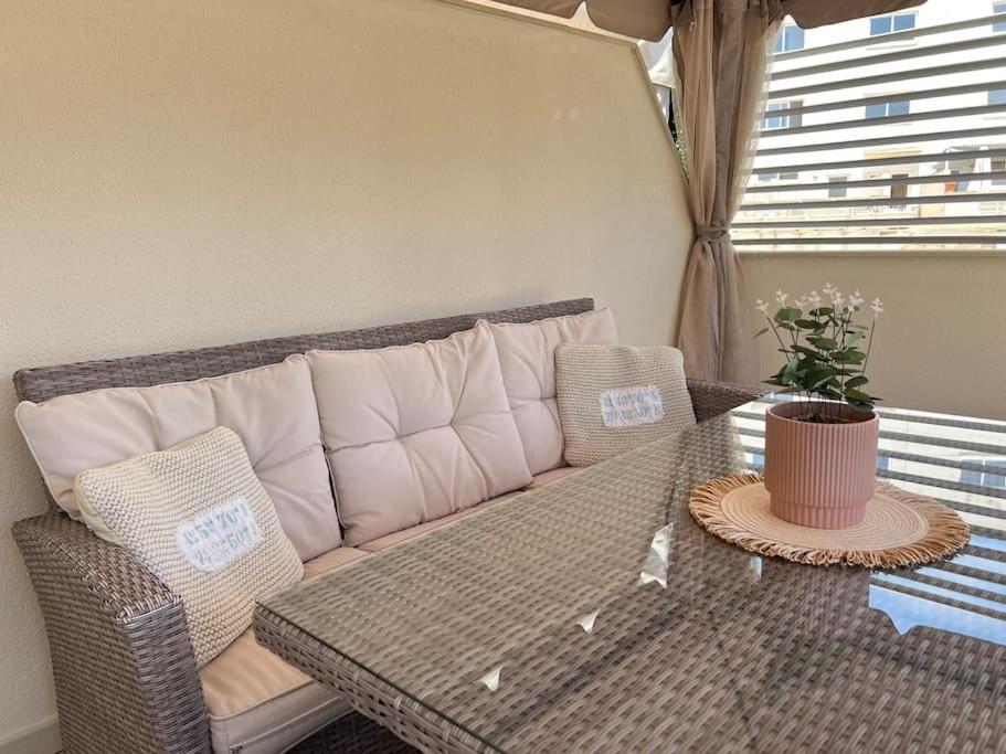 アルカナルPiso Con Terraza A 5 Min Del Marアパートメント エクステリア 写真